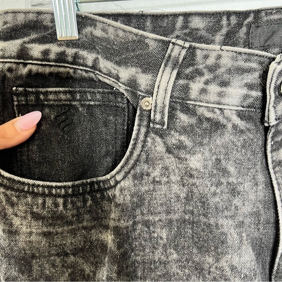ROCAWEAR Men 36 X 32 Black Acid Wash Slim Straight Jean Rhinestone Studded CLO - Picture 3 of 10